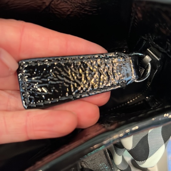 Authentic Burberry Patent Leather Beat Check Black Nylon Tote Bag - Picture 9 of 12